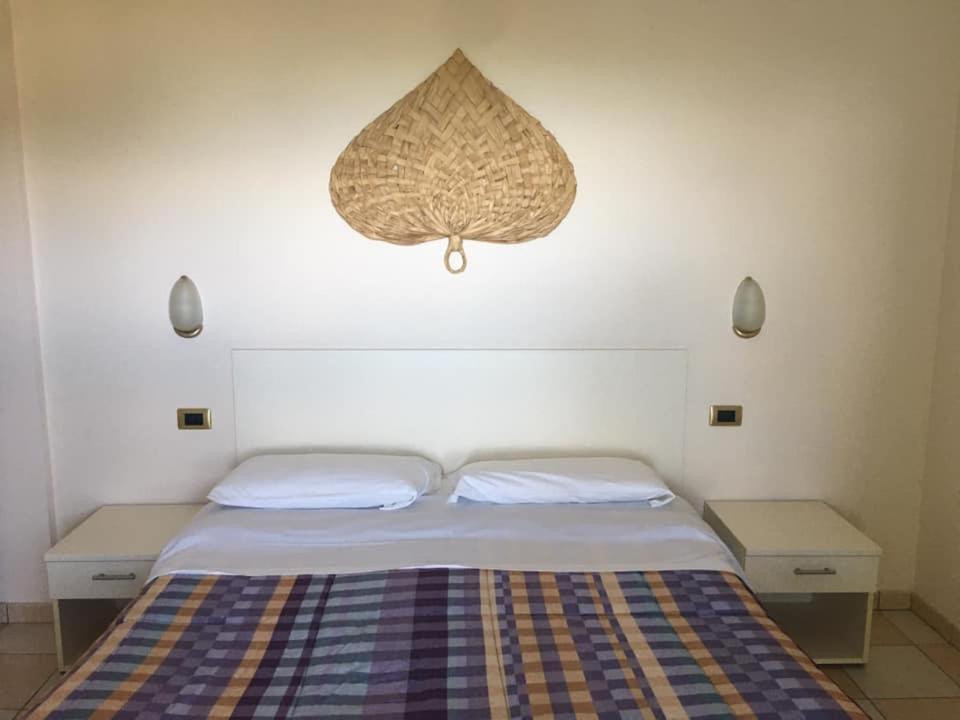 Elena Club Resort Silvi Marina Bagian luar foto
