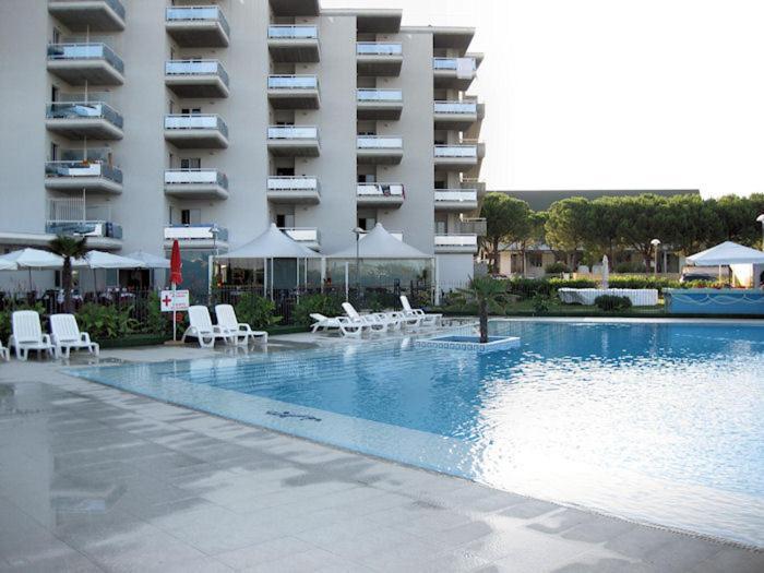 Elena Club Resort Silvi Marina Bagian luar foto